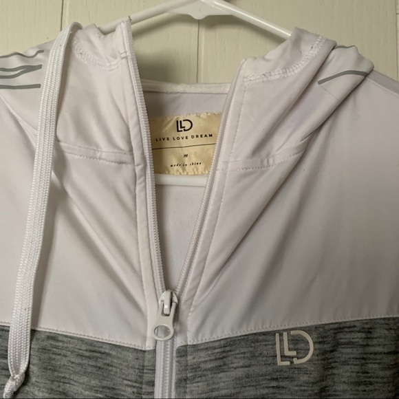 LLD aero athletic zip up - Picture 4 of 4